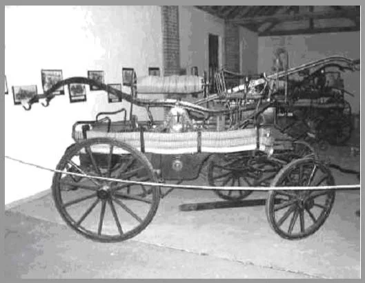 Handdruckspritze_1880-1947.jpg